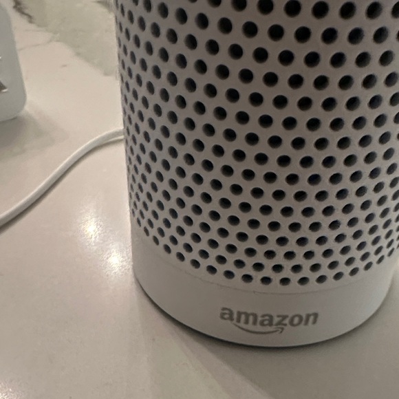 Amazon echo - Picture 2 of 3